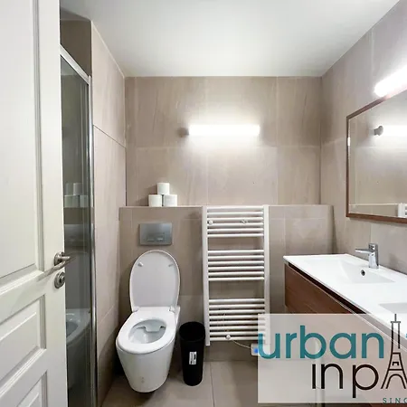 Urbanflat 130 - Beautiful 4 Bedroom *