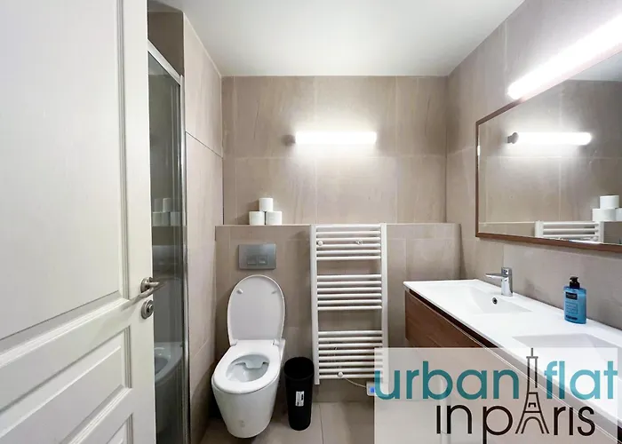Urbanflat 130 - Beautiful 4 Bedroom *